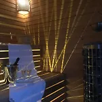 Homoki Wellness Ueduelohaz بيت للعطل *
