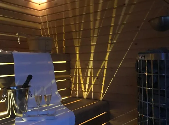 Homoki Wellness Ueduelohaz Feriehus *