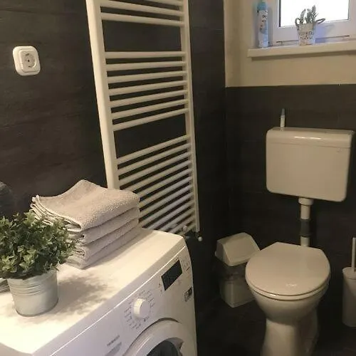 Homoki Wellness Ueduelohaz Balatonakarattya