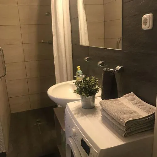 Homoki Wellness Ueduelohaz * בלטונקראטיה